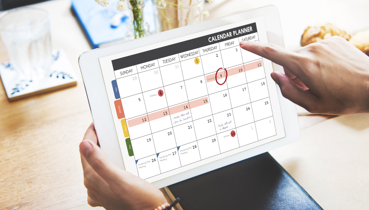 social media calendar on computer