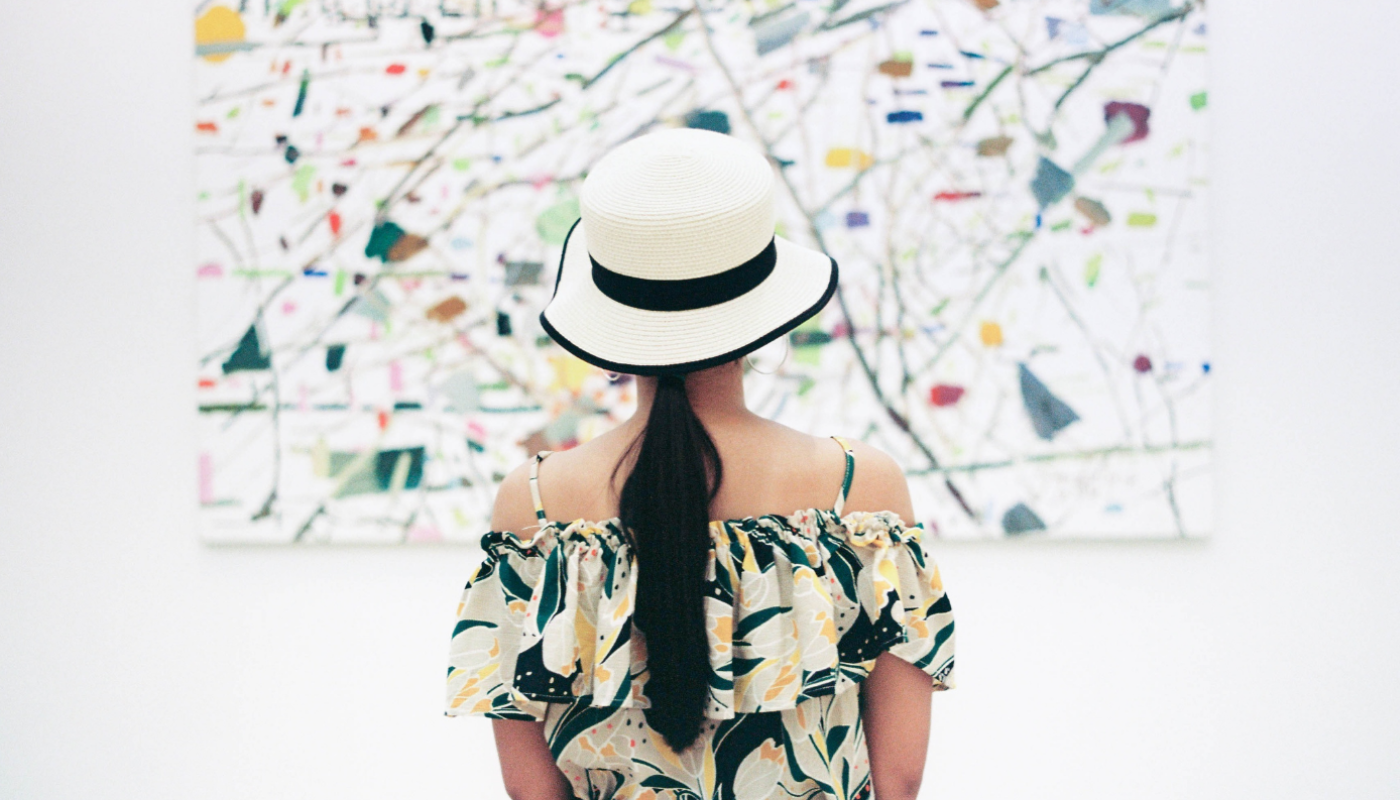 girl in an art museum on 30a